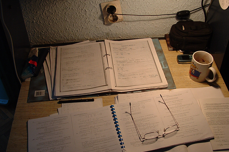 studying-1442091